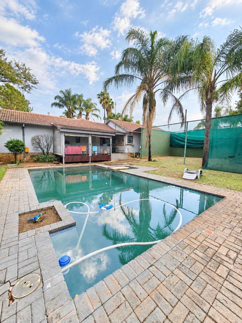 4 Bedroom Property for Sale in Wilkoppies North West